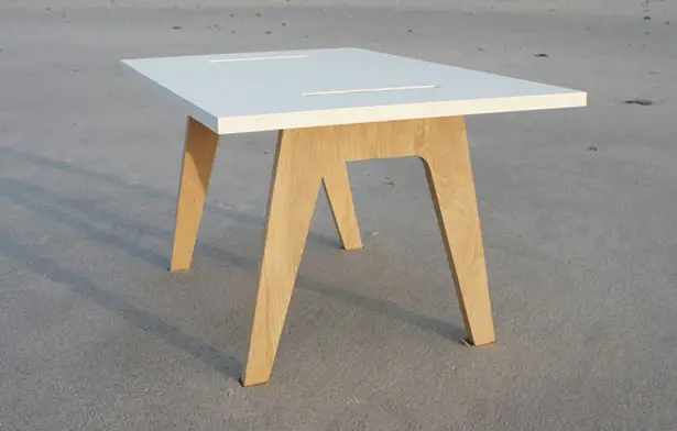 Come Back Home Table by Clément Brouillat