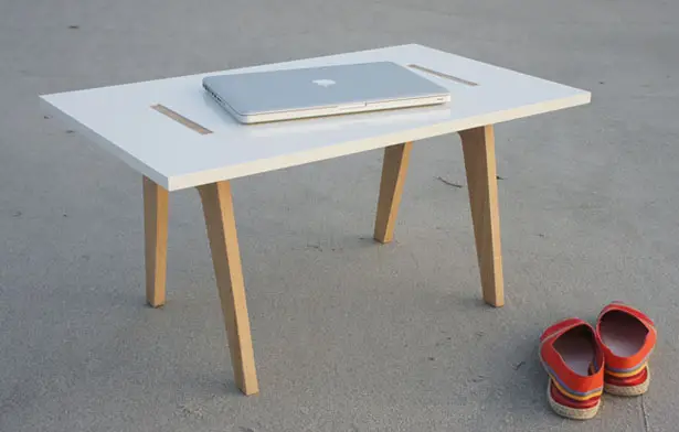 Come Back Home Table by Clément Brouillat