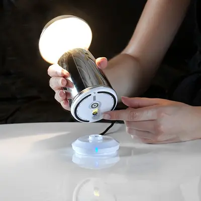 Battery Desk Lamps on Cordless Lamp From Neoz   Tuvie