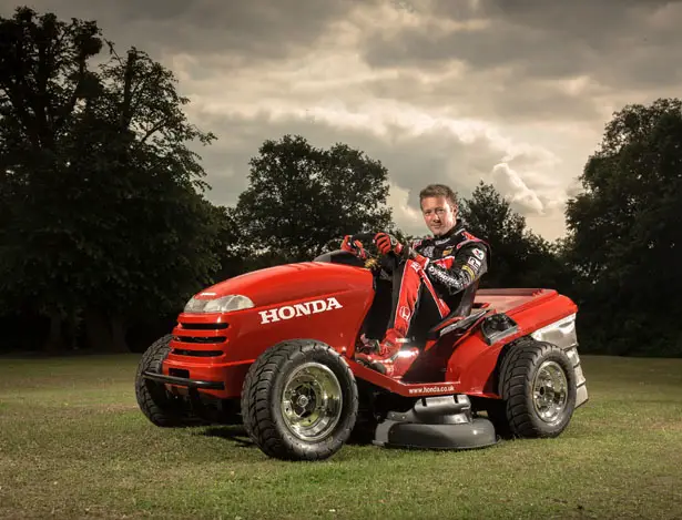 Honda HF2620 Lawn Tractor