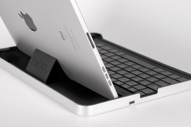 Logitech Zagg iPad 2 Case and Keyboard