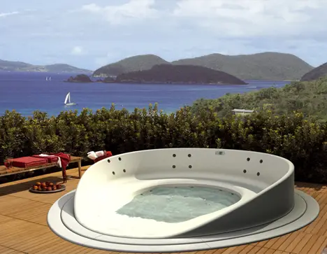 Shore Bathtub