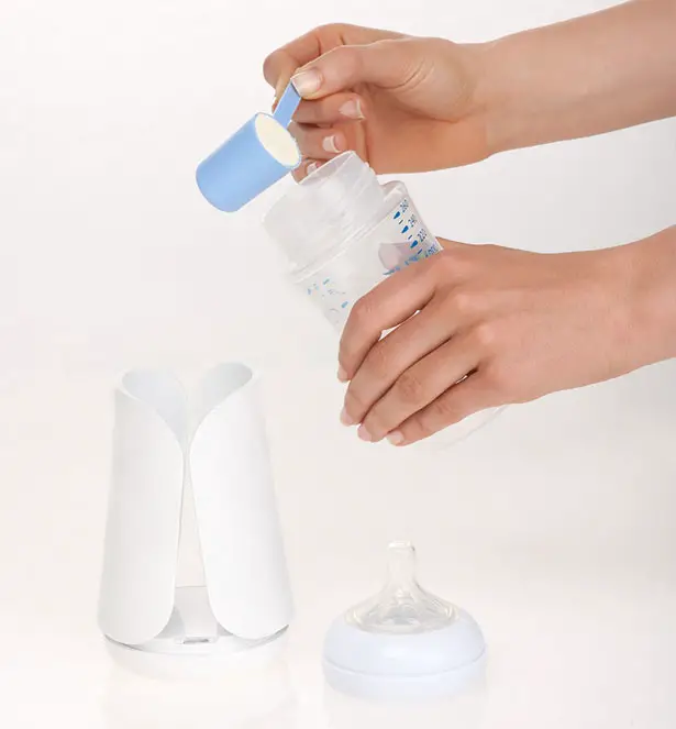 Sleevely Smart Baby Bottle by Ike Ofner