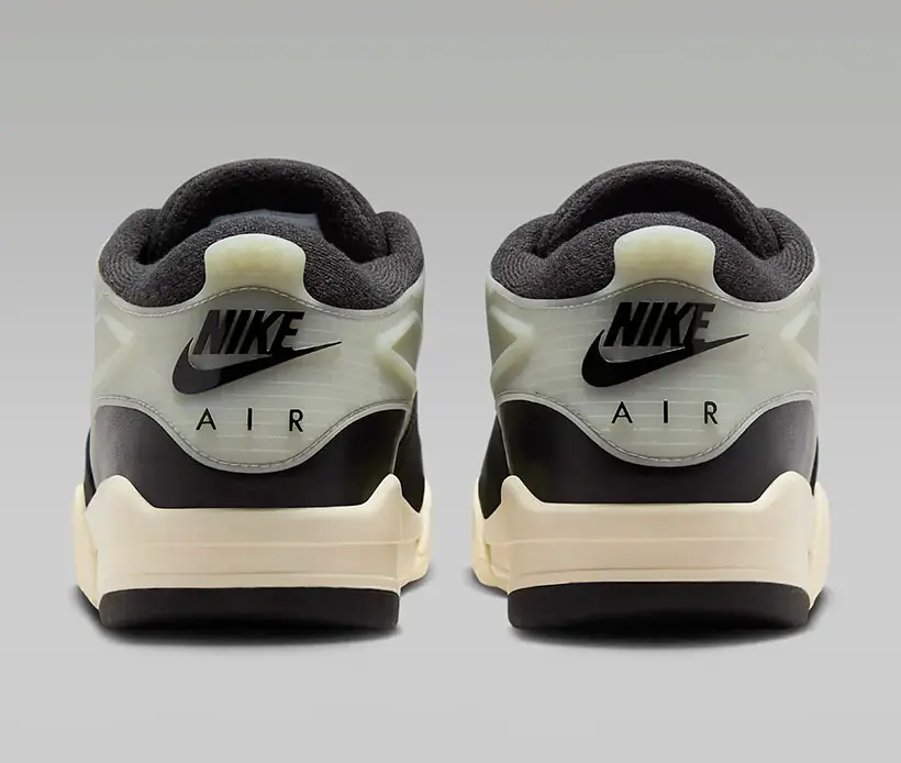 Nike Air Jordan 4 RM Shoe