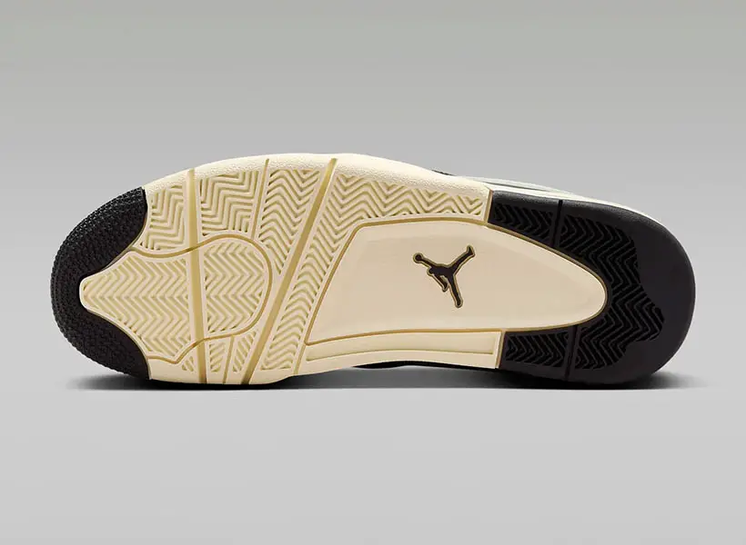 Nike Air Jordan 4 RM Shoe