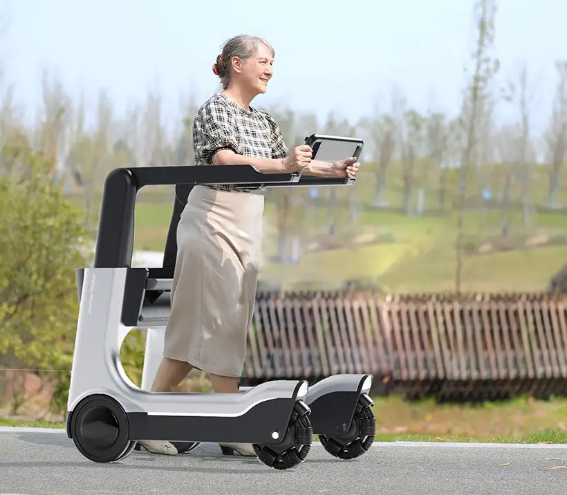 Journey Walker Senior Personal Mobility by Jiho Kim and Youngjoon Bhang