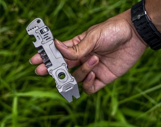 Comandi-CC Titanium EDC 6-IN-1 Multi-Tool Pry Bar – A Pocket Tool with Multiple Features