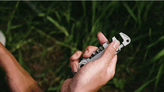 Comandi-CC Titanium EDC 6-IN-1 Multi-Tool Pry Bar