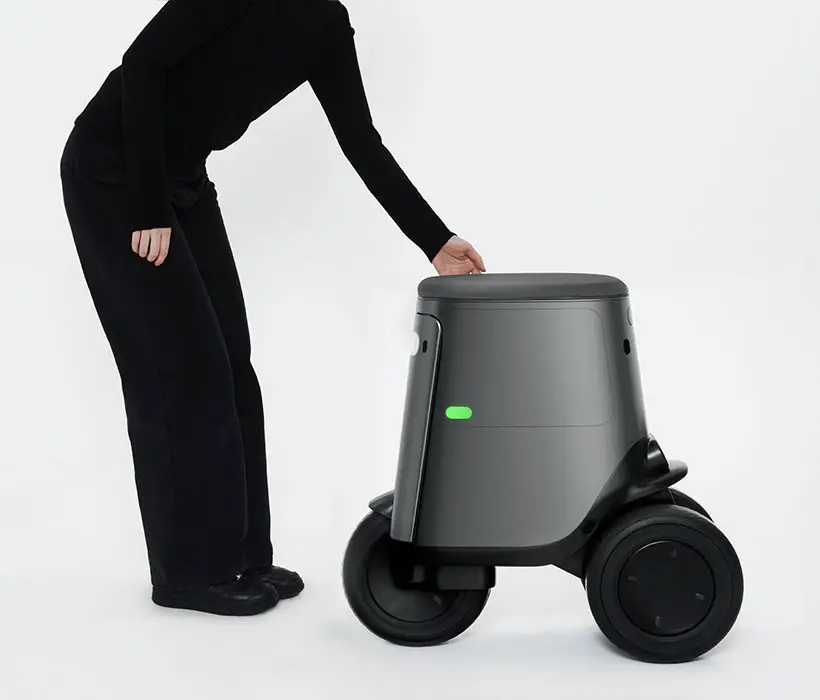 Movr Ridable Personal Robot by Chaewon Lee and Jungmin Park
