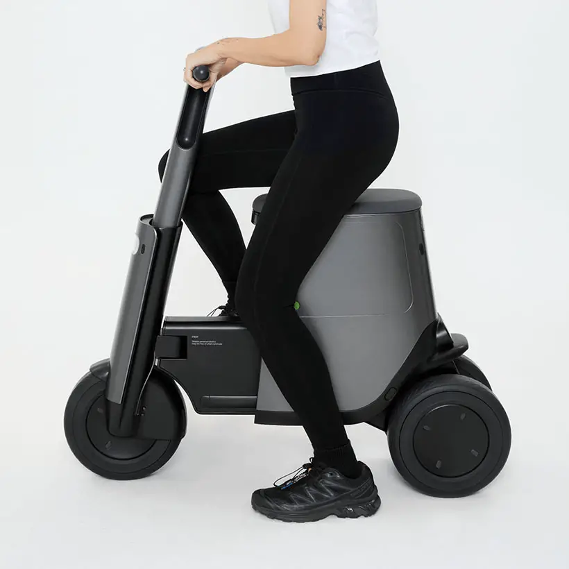Movr Ridable Personal Robot by Chaewon Lee and Jungmin Park