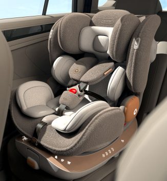 Cocoon Child Car Seat Design Looks Like Stacked of Pillows for a Sense of Comfort