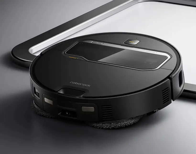 Roborock Saros Z70 - A Robotic Vacuum With A Mechanical Arm