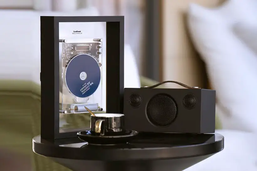 CoolGeek CD Player Plays Your Music in Style