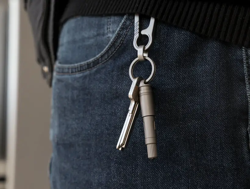DartInk: Quick-Release Titanium Mini Pen & Knife