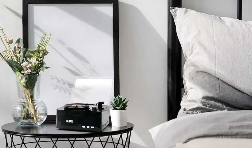 Huriz Retro Bluetooth Speaker