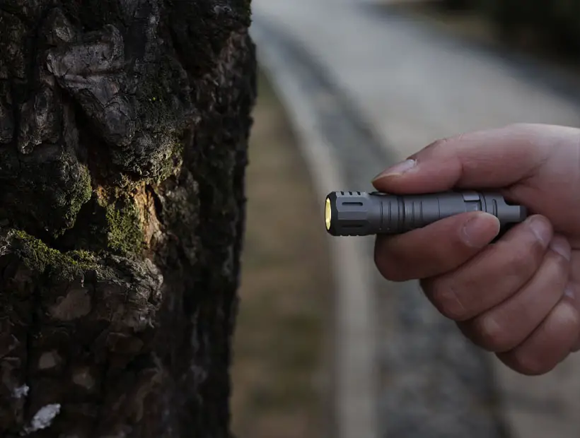 TwiLite - Titanium Magnetic Quick Release Flashlight