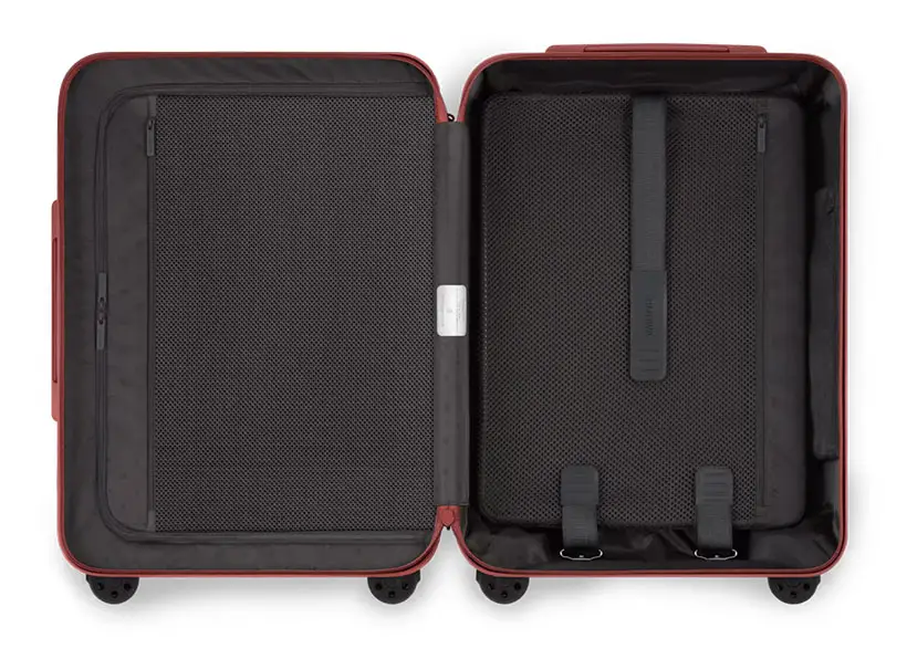 Rimowa Essential Sleeve Cabin