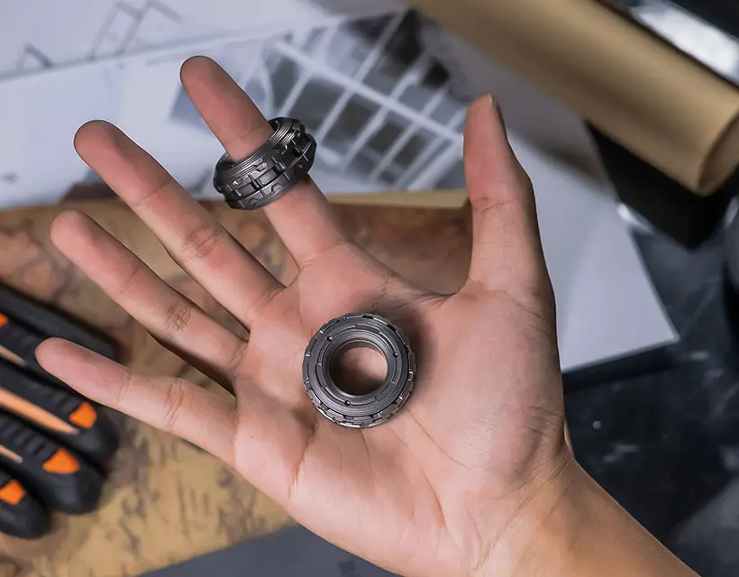 Titanium Fidget Toy-Mechanic Ring