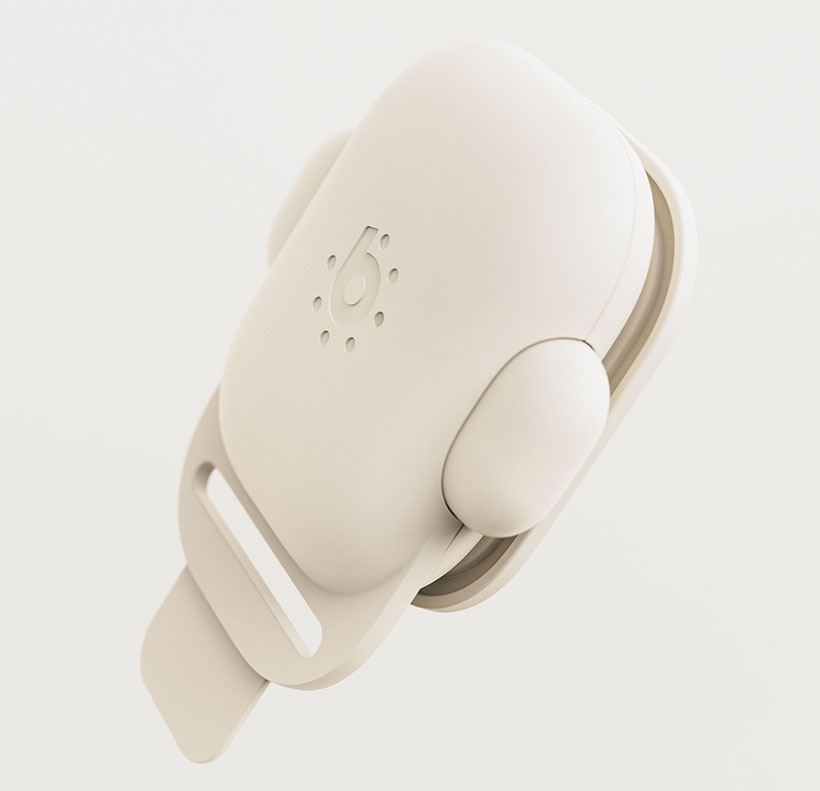 Baby Carrier with Magnetic Buckle Design by O_1 Design