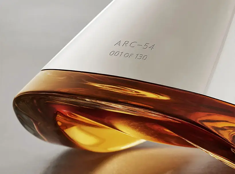 Bowmore ARC-54 Comes With Elegant Decanter Design