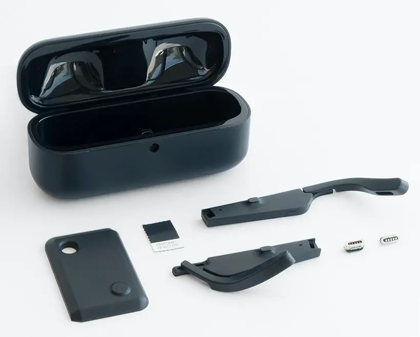 ZERO Glasses and ZERO Earbuds To Monitor Epilepsy Patients