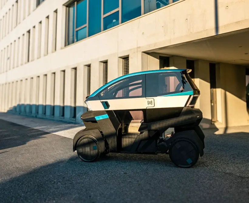 Æ Motion Electric Motorcycle