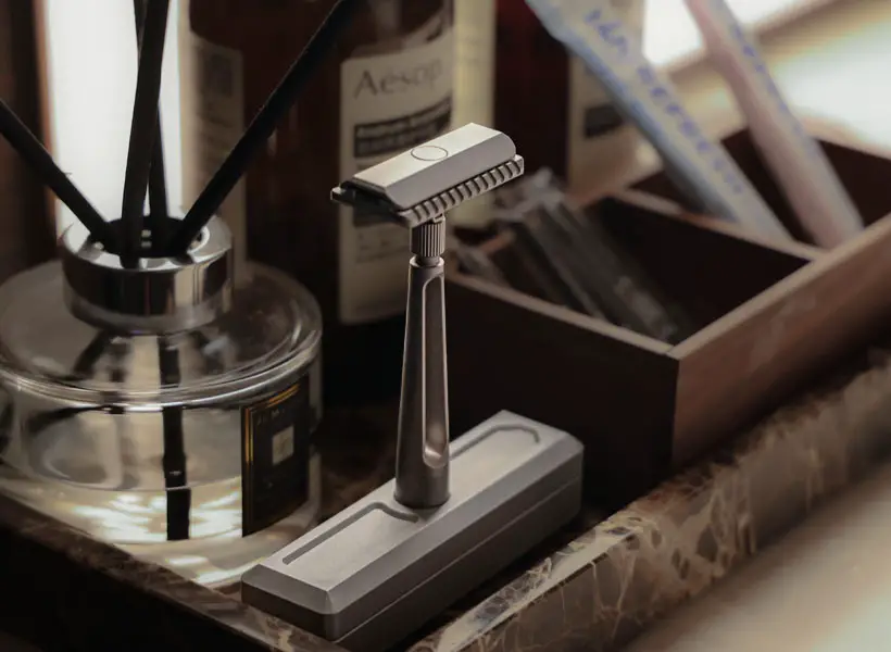 ModuRazor V2 Titanium Razor Gives You Next Level Experience of Portable Shaving