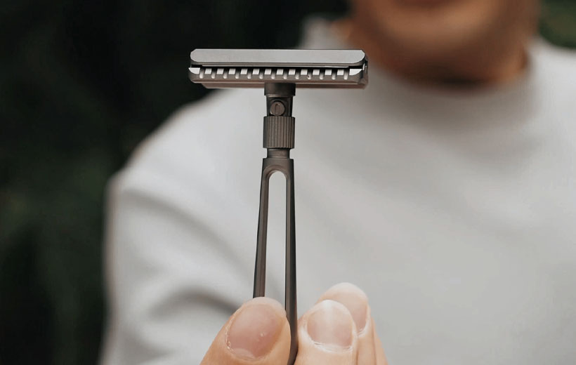 ModuRazor V2 Titanium Razor Gives You Next Level Experience of Portable Shaving