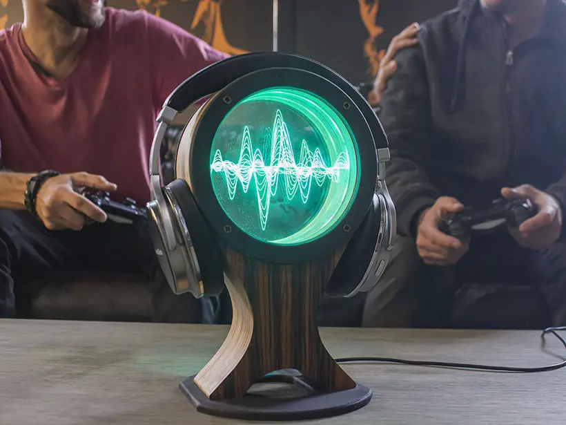 LED Headphone Stand Also Functions As a Cool Lantern