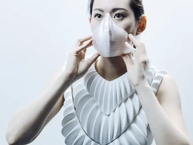 AMPHIBIO 3D-Printed Amphibious Garment for Aquatic Future by Jun Kamei