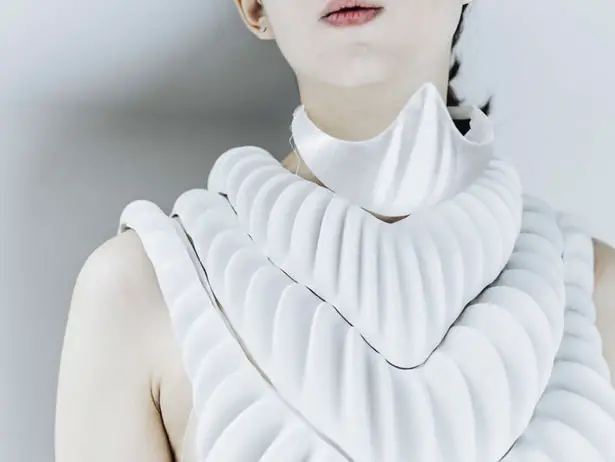 AMPHIBIO 3D-Printed Amphibious Garment for Aquatic Future by Jun Kamei