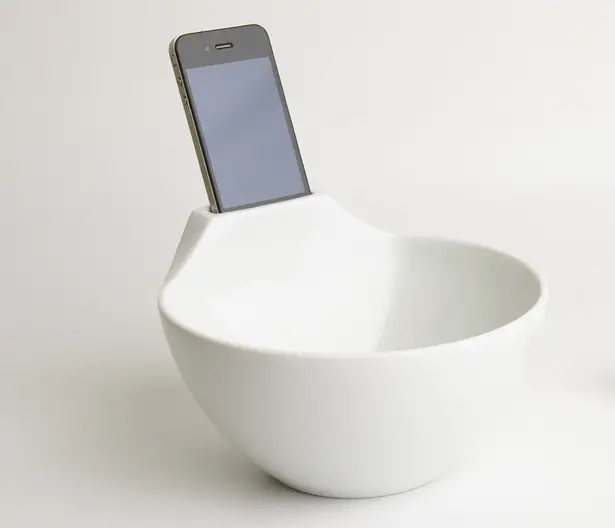 Anti-Loneliness Ramen Bowl by Daisuke Nagatomo and Minnie Jan