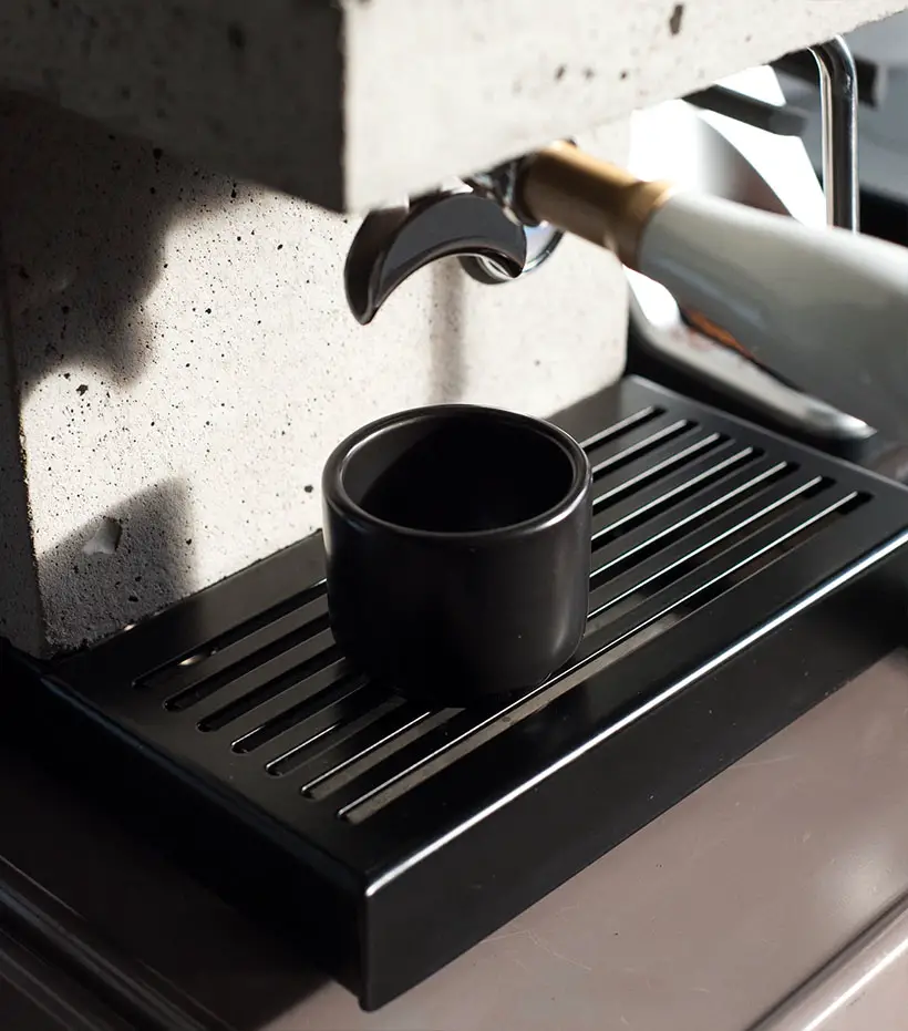 AnZa Concrete Espresso Machine Presents Brutalist Beauty as well as Brutal Brew