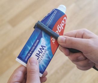 ANZA Squeezer Toothbrush Concept Squeezes Your Toothpaste Till The Last Drops