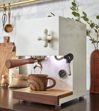 AnZa White Espresso Machine Brings A New Life to Your Kitchen Countertop