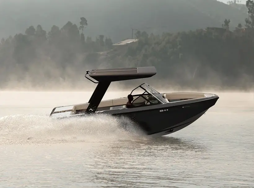 Arc Sport Electric Wake Boat