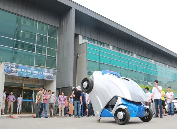 Armadillo-T Foldable Micro Electric Car by KAIST