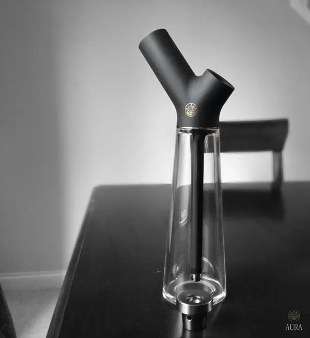 Aura Water Pipe