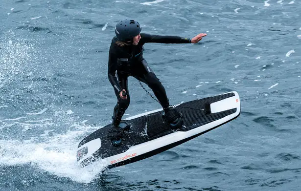 Awake RÄVIK Electric Surfboard