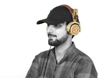 Bambass – Sustainable Bamboo Headphones Reduce Plastic Waste for Better Environment