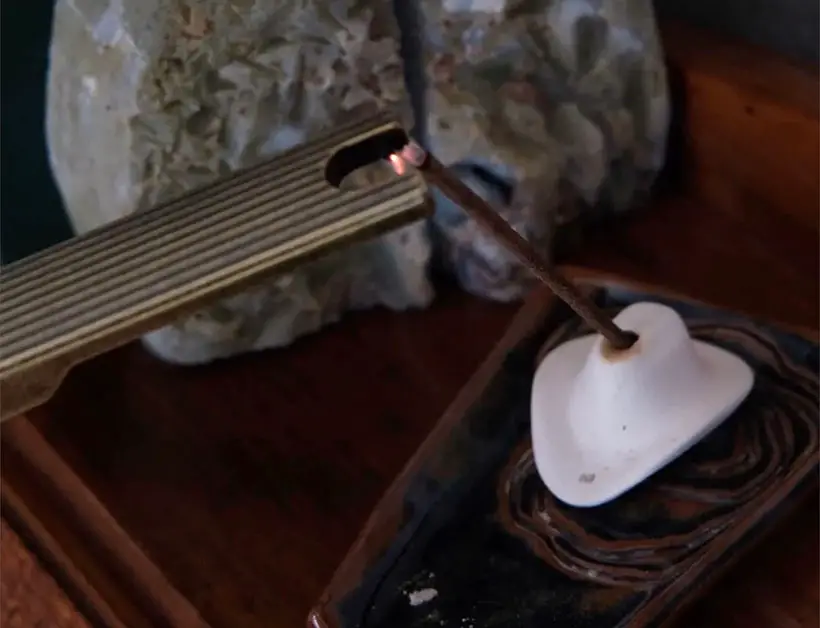 Barebones Pivot Arc Electric Plasma Lighter