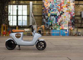 Retro Modern Be.e Electric Scooter by Van.Eko