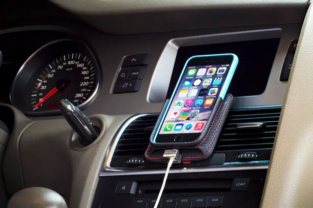 Berrolia iPhone 7 Car Mount by Andre Fangueiro