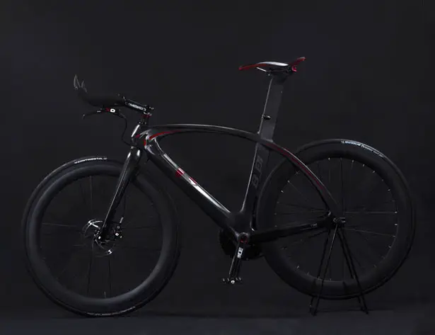 BestiaNera Hybrid Bike by Romolo Stanco for T°RED