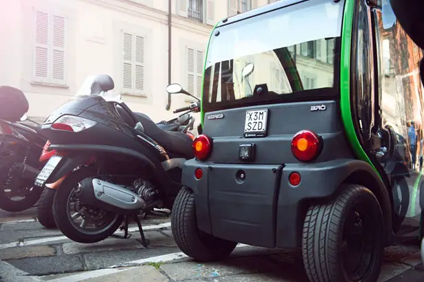 Birò Personal Electric Vehicle with Removable Battery by Estrima