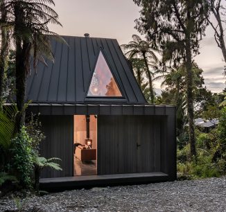 BIV Cabin Brings Historical Gold-Mining Hut to Modern Era