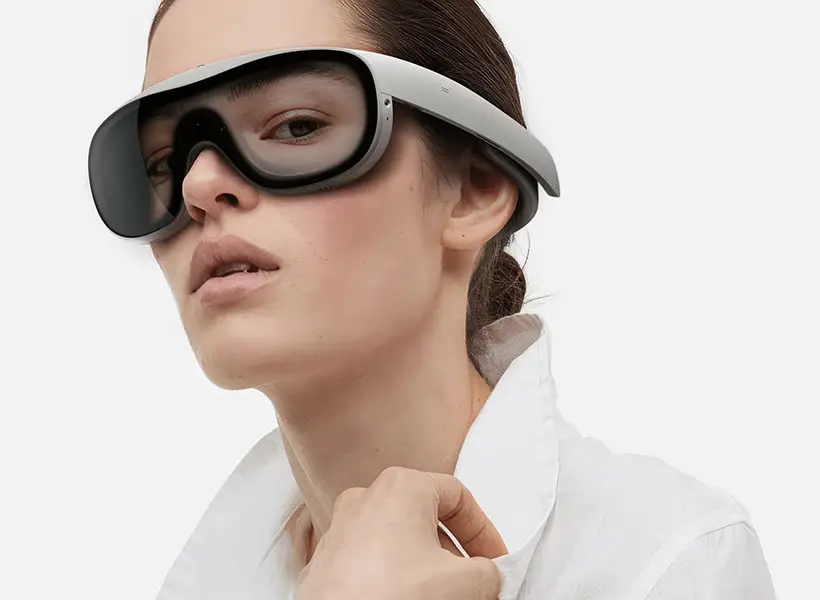 Blend XR Glasses Concept for Interaction Between Two Universes by Mingwan Bae