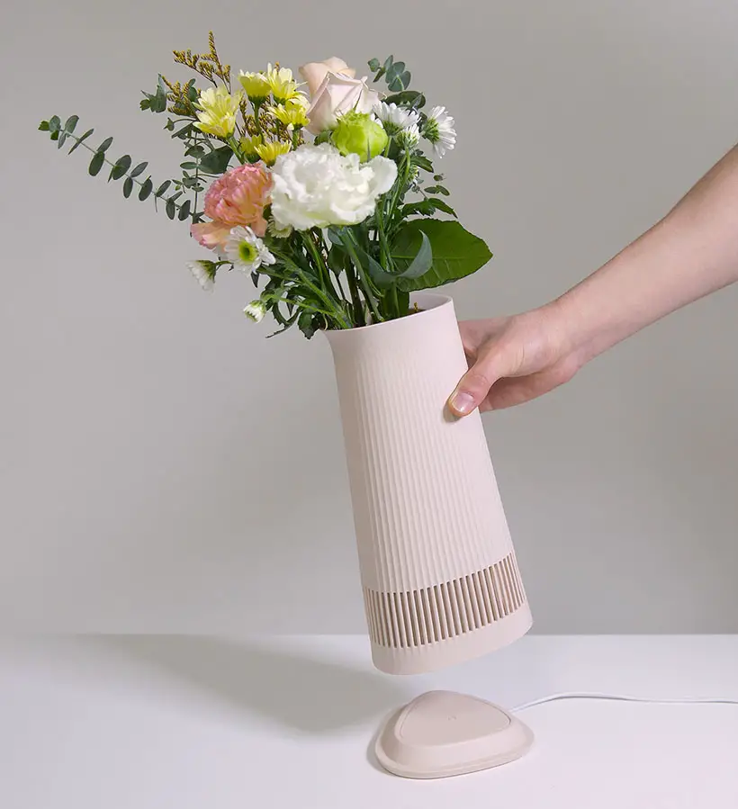 Blooming Product Speaker and Vase in One by Yeongseok Go