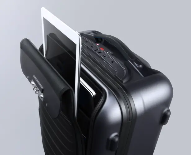 Bluesmart : Wold's Smart Carry-On Suitcase