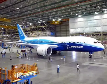 boeing 787 dreamliner airplane